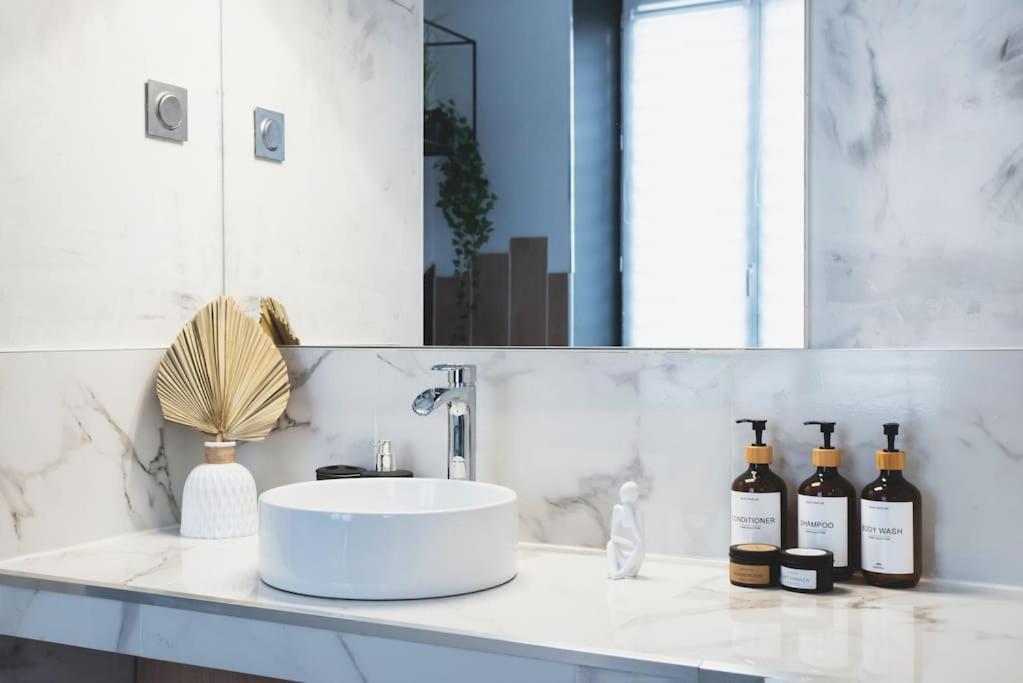 Love Room, La Douce Angevine Angers Extérieur photo